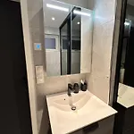 - 2 Bed - Free Parking *