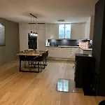 - 2 Bed - Free Parking Kvaloysletta