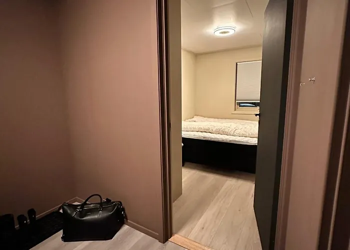 - 2 Bed - Free Parking Kvaloysletta