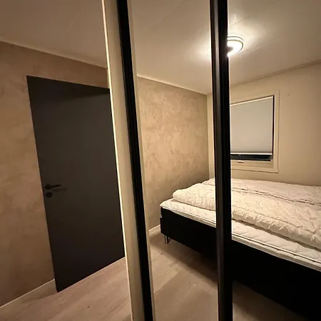 - 2 Bed - Free Parking Apartment