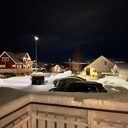 - 2 Bed - Free Parking Kvaloysletta