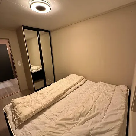 Apartment - 2 Bed - Free Parking