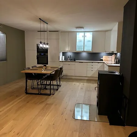 - 2 Bed - Free Parking Kvaloysletta